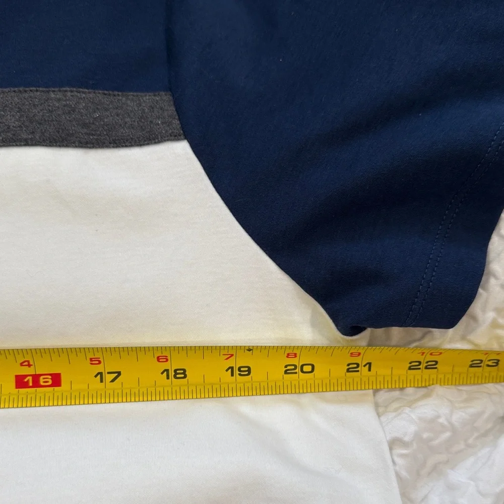Banana Republic Luxury Touch Cotton Men’s Navy, White Grey Short Sleeve Size L